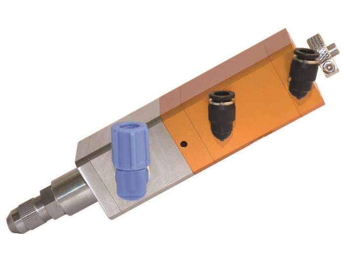 复动回吸式控制阀